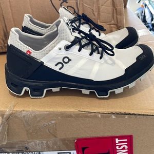 Gently worn On Running trail shoe size 6